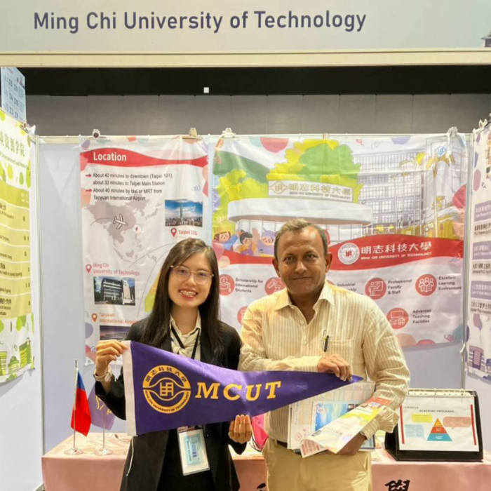 Wheel of Innovations 經營合夥人（Managing Partner）Sandeep Joshi 先生蒞臨本校攤位，與本處團隊探討未來創新創業與跨國合作機會。(另開新視窗/png檔)圖片